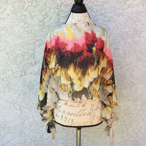 Mesmerize Tulip flower 2-piece set Blouse shirt tank top and shawl overlay 👚 - Picture 8 of 8